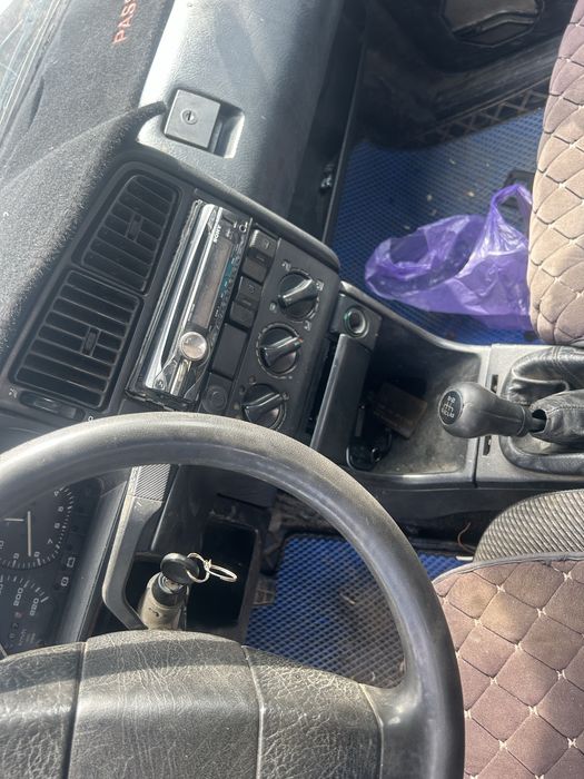 Продам пасат Б3 старый