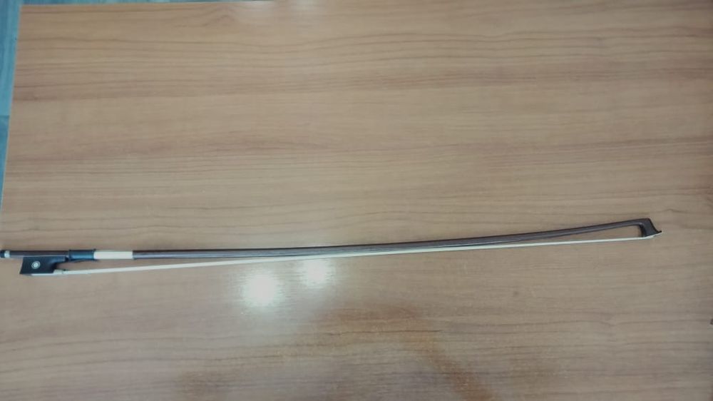 Смычок для музыкальный инструментов