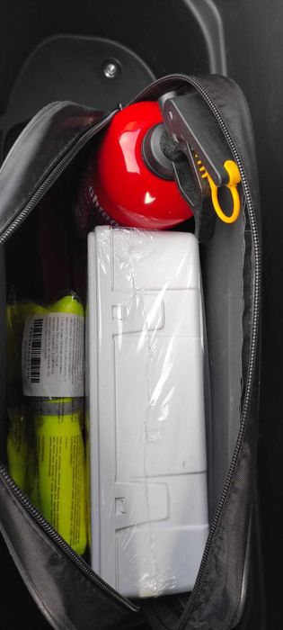 Vând mașină electrică RDB Q7 viteză 25 km/h fără permis de conducere