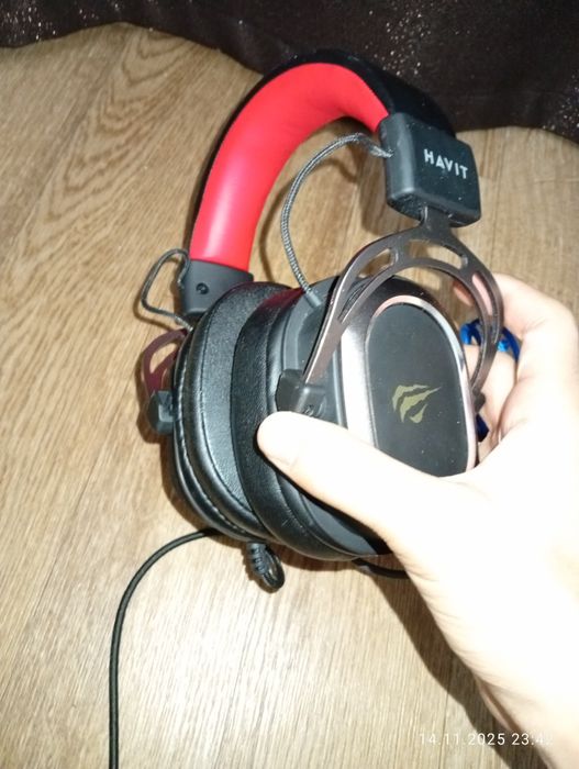 Продам наушники и 2мышки