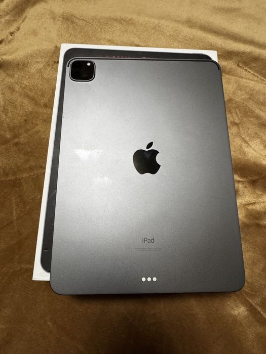 iPad PRO 11 2021 m1 chip + husǎ+ folie ecran