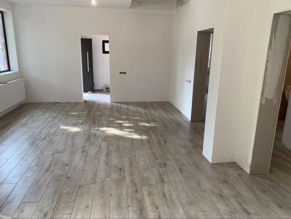 Renovari interioare Zugraveli Constructii Placare Piatra decorativa