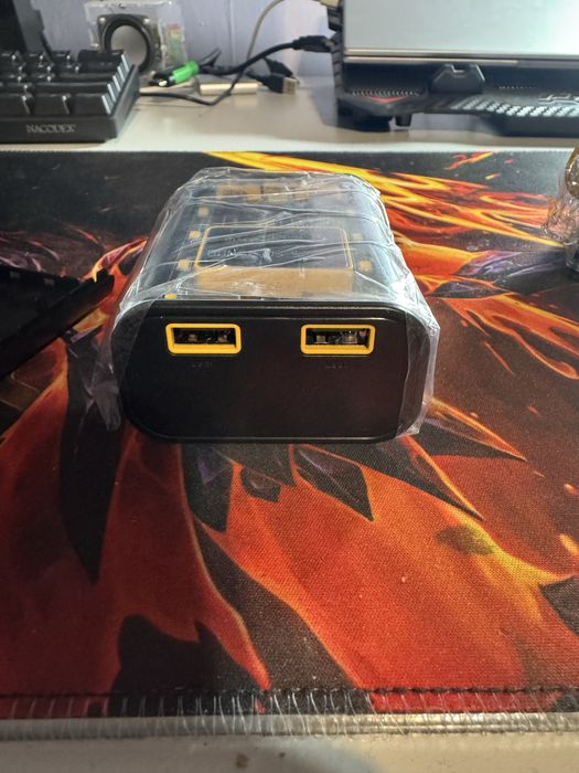 Външна батерия Топ