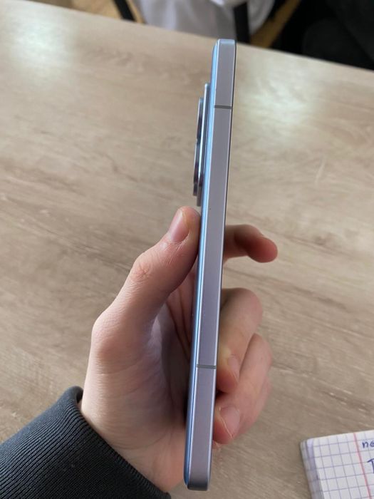 Продаю Xiaomi 14t pro