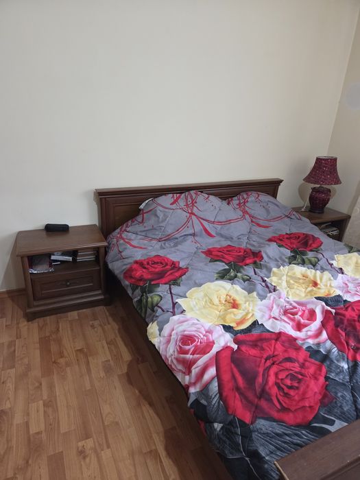 Продам спальный гарнитур