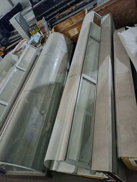 Холодильник витрина.  Бренд Американский