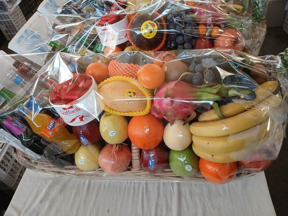 Фрукты корзина новый год