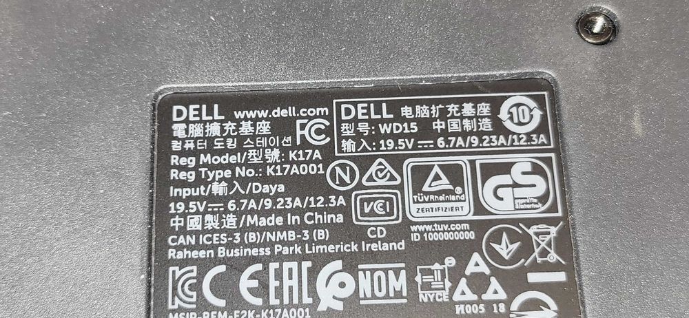 DELL WD15 Dock fuctional si incarcator se poate vedea
