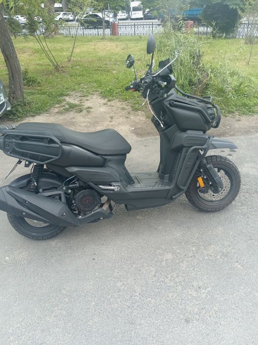 Tank GST skuter sotiladi