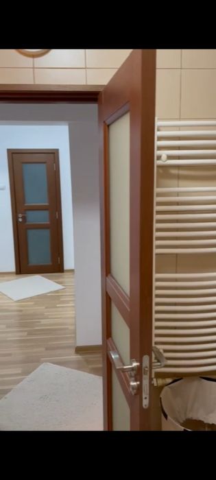 Proprietar vand apartament 3 camere