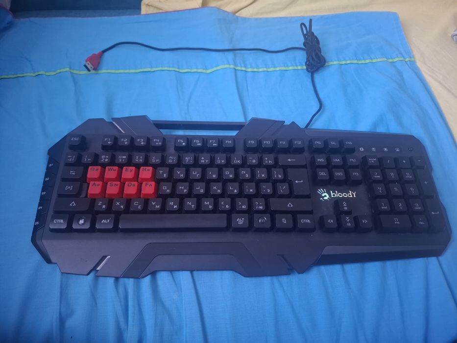 Клавиатура bloody