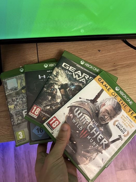 Xbox One S white edition