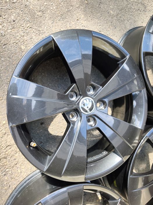 17" оригинални алуминиеви джанти за Skoda Octavia,Superb...