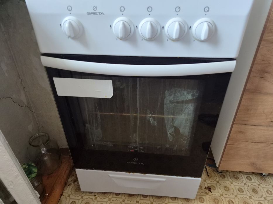 Продам газ плиту