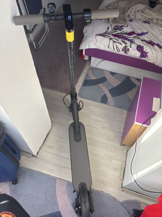 Trotinetă electrica Xiaomi Mi Electric Scooter 1S – stare foarte bună, doar 433 km