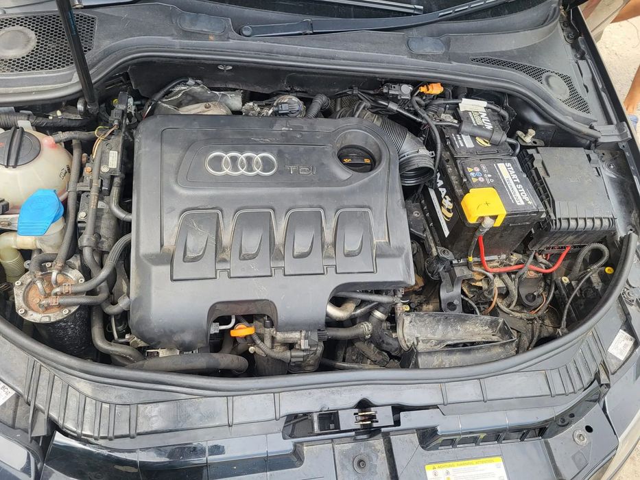 Dezmembram Audi A3 2011 Bara fata / Aripa fata stanga/ Capota fata