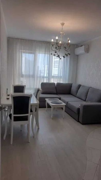 Двустаен имот в кв.Дружба 2