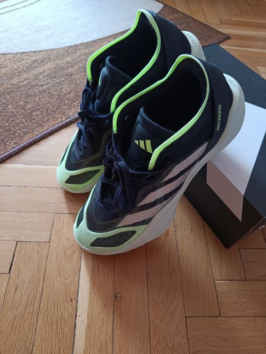 Маратонки adidas 44 номер