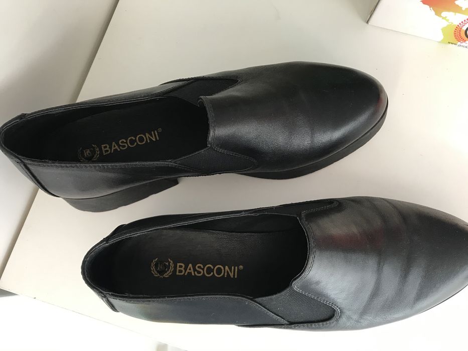 Продам кожаные ботинки