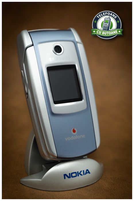 Telefon cu Clapeta M300 (nu Nokia 8800 Nokia 6700 Nokia arte Motorola