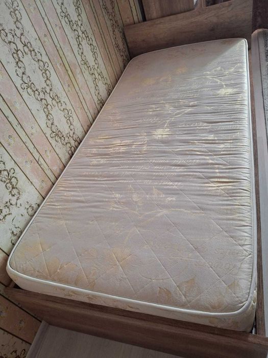 Продается кровать