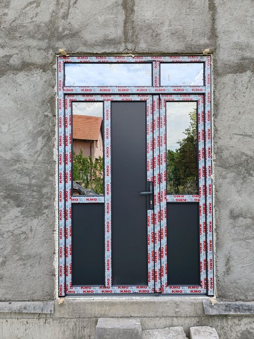 Uși și ferestre termopan la comanda