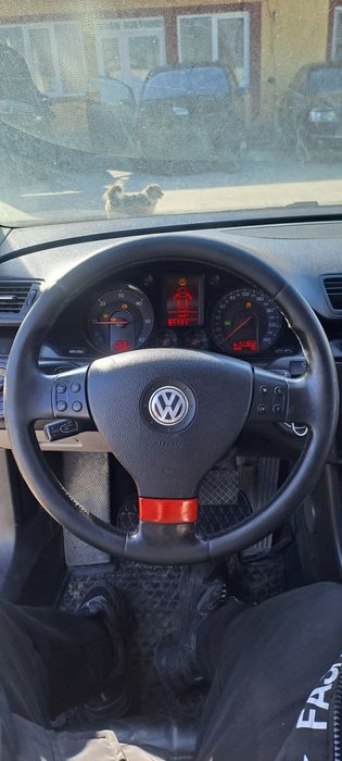 Vând volan vw Passat B6 cu comenzi si padele fuctionale