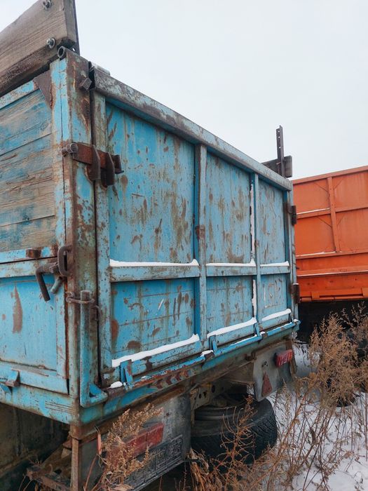 Продам кузов бортовой ,камаз