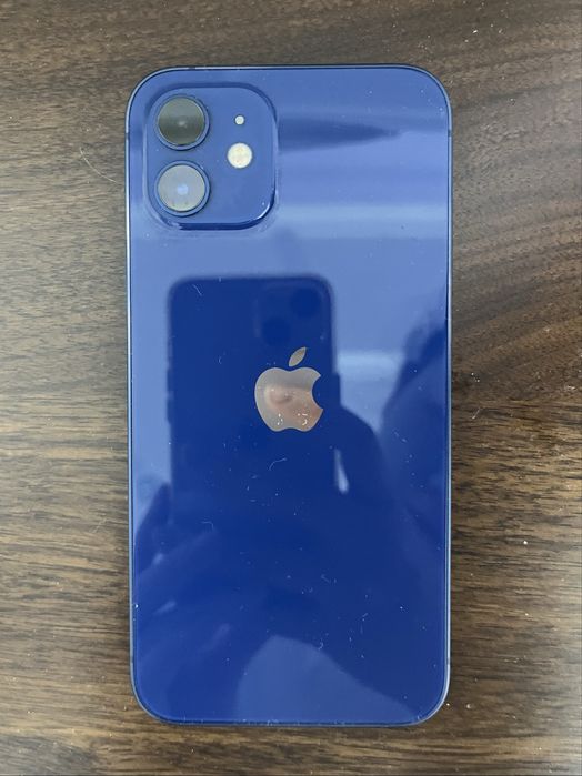 Продам iPhone 12 64GB