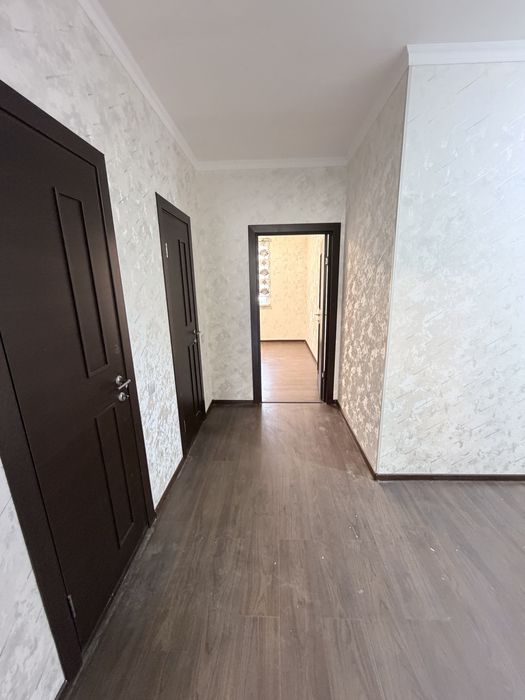 3 хоналик  квартира 7 мкр мега маркет олдида 77 кв