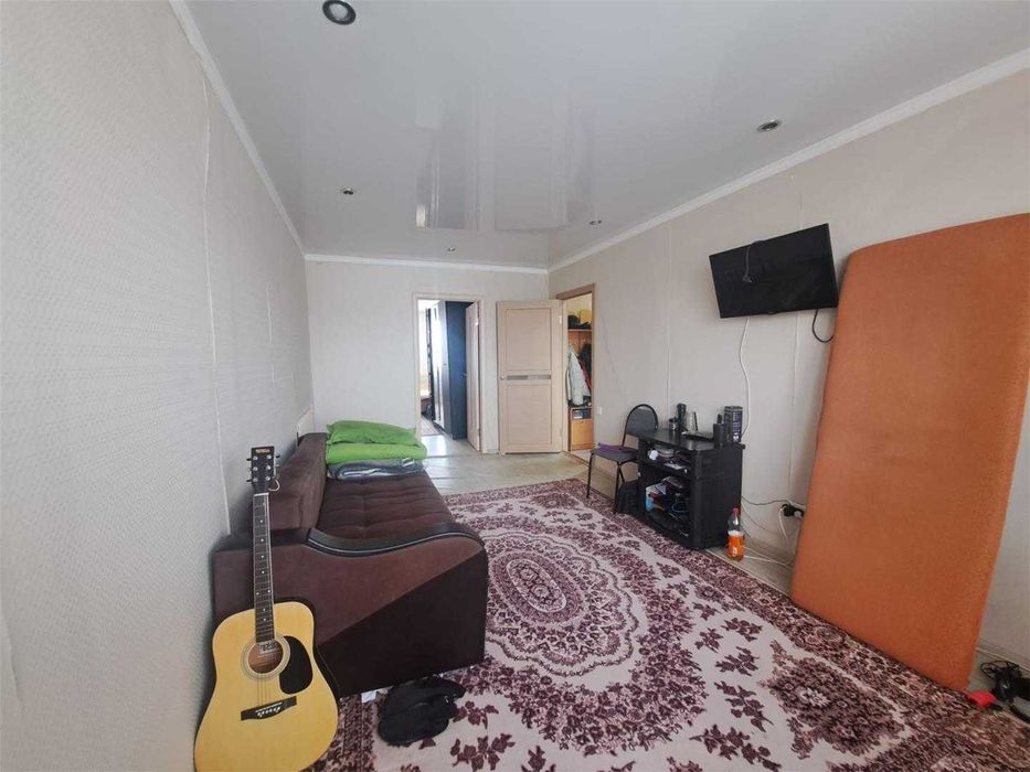 Продам 2-комнатную квартиру Восток-2