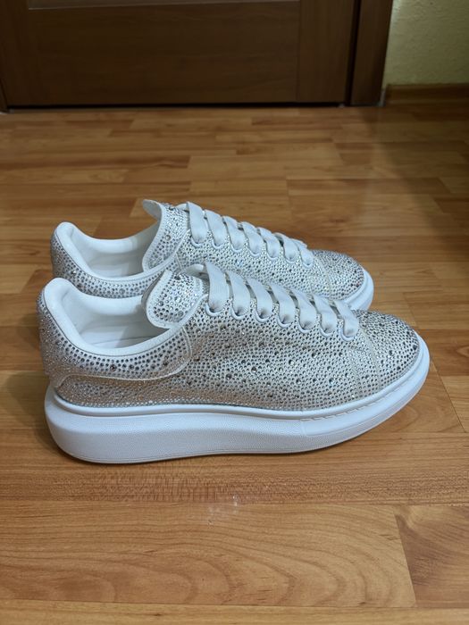 Alexander McQueen Crystal 42