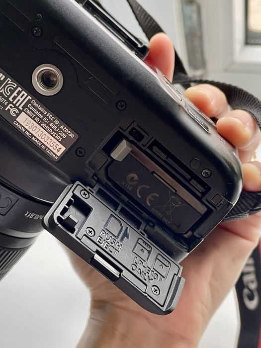 Фотоаппарат canon 1300d