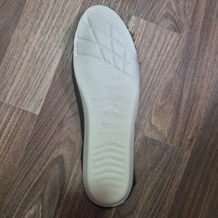 Зимние кожанные кроссовки-40размер