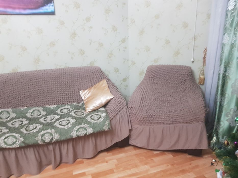 диван с креслами б/у 30000