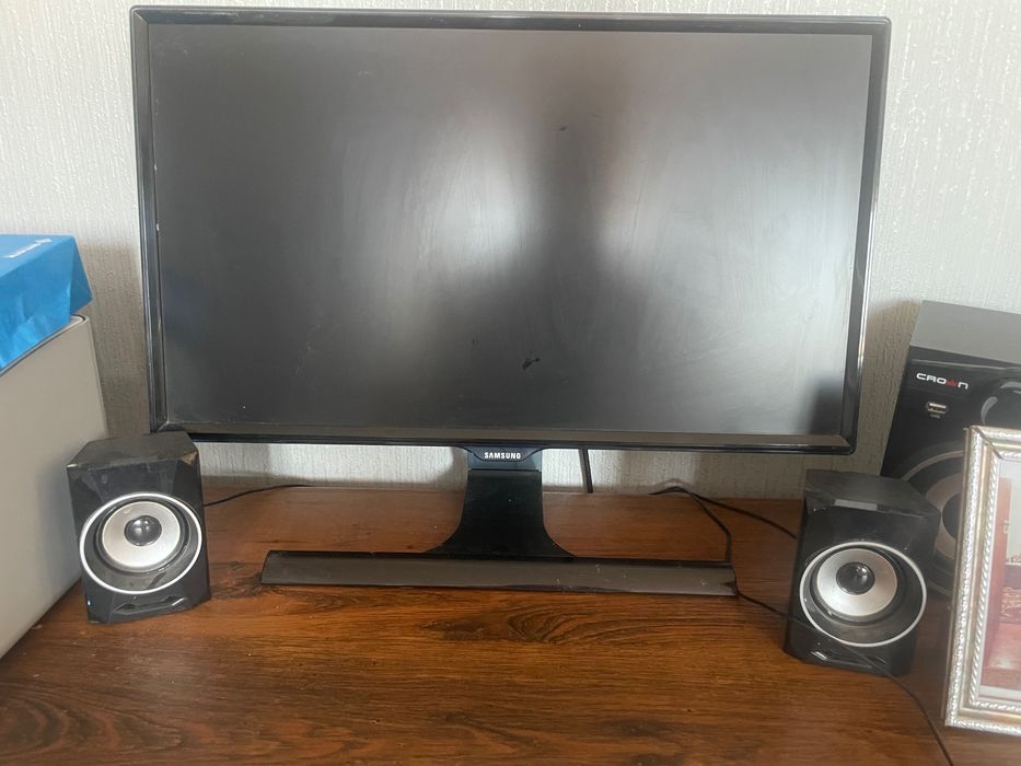 Комрьютер комплект + колонка