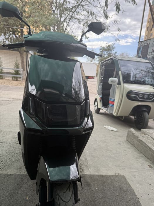 Продам электро скутер очень качественный   Почти новый