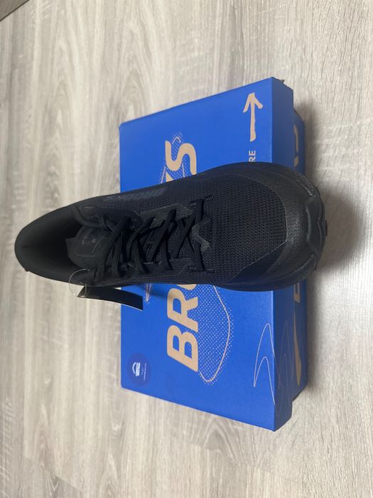 Маратонки Brooks divide 6