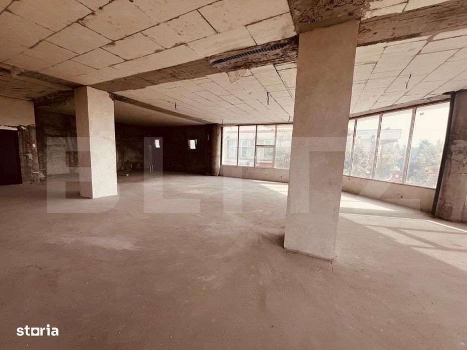 Spatiu comercial, 200 mp, open space