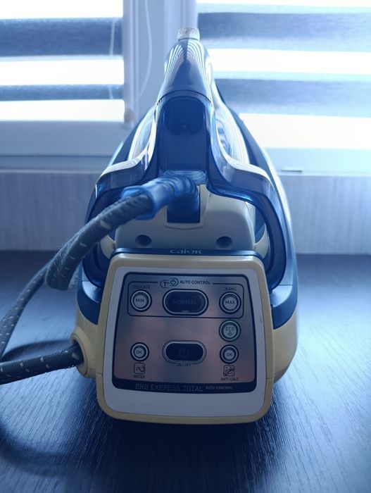 Мощна френска парна станция Calor Pro Express Total Auto Control (6 бара / GV8960)