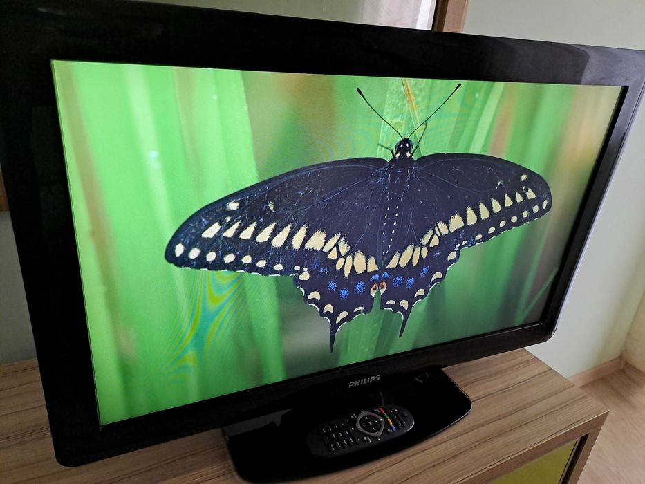 Телевизор Philips Full HD 32 inch