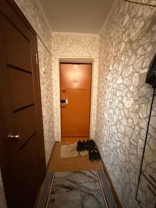 3 ком. на 28 квартале, 2 этаж