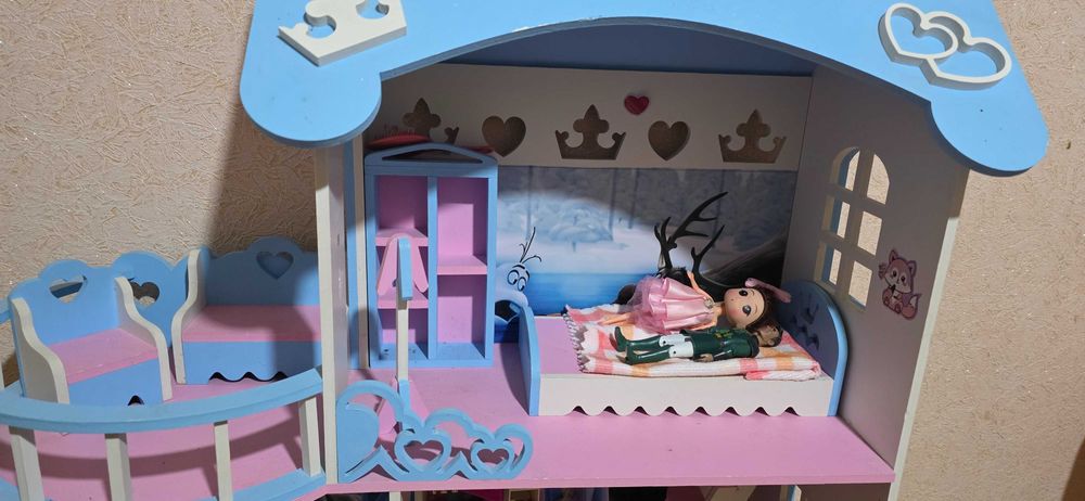 Игрушечный домик для девочек