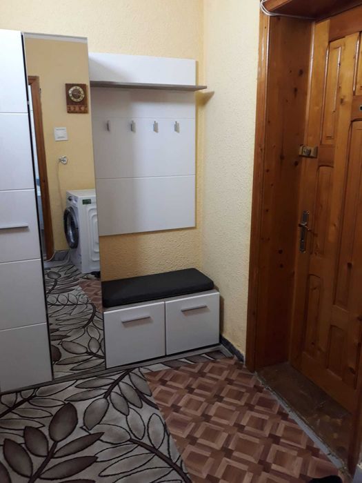 Inchiriez garsoniera,langa catedrala