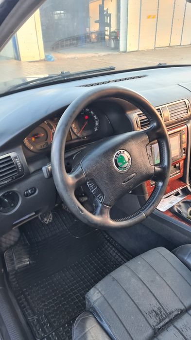 Skoda superb 1,9 tdi 131