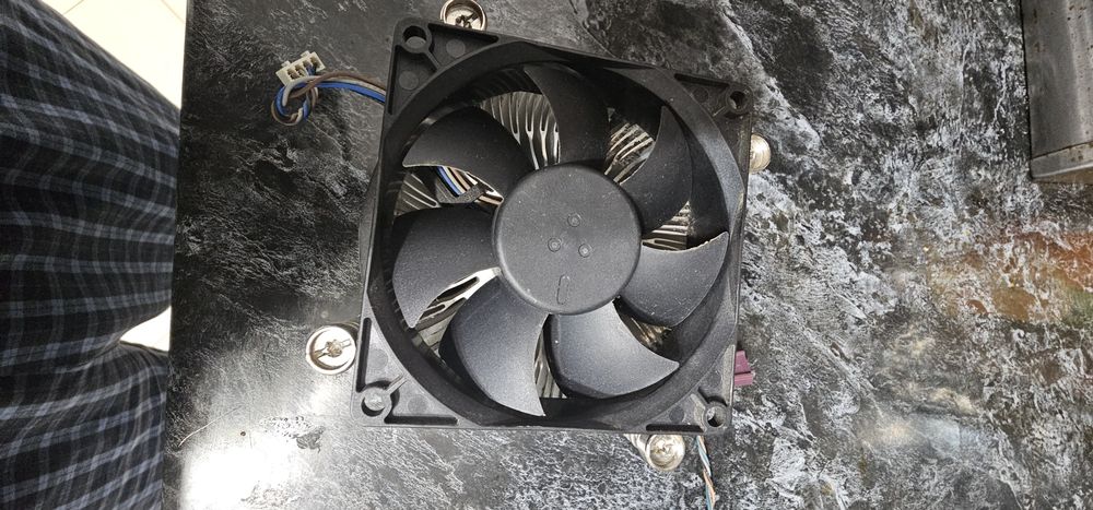 Части за компютър