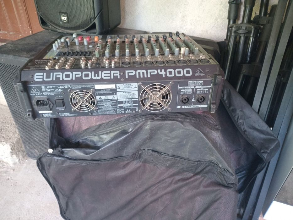 Mixer activ behringer pmp 4000