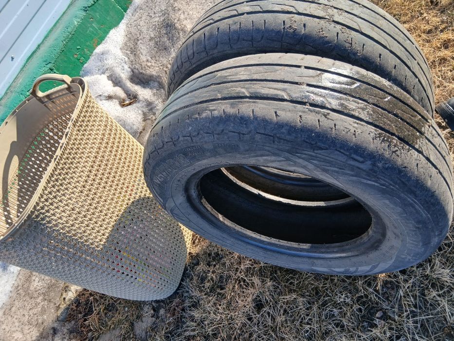 Продам 2 шины летние