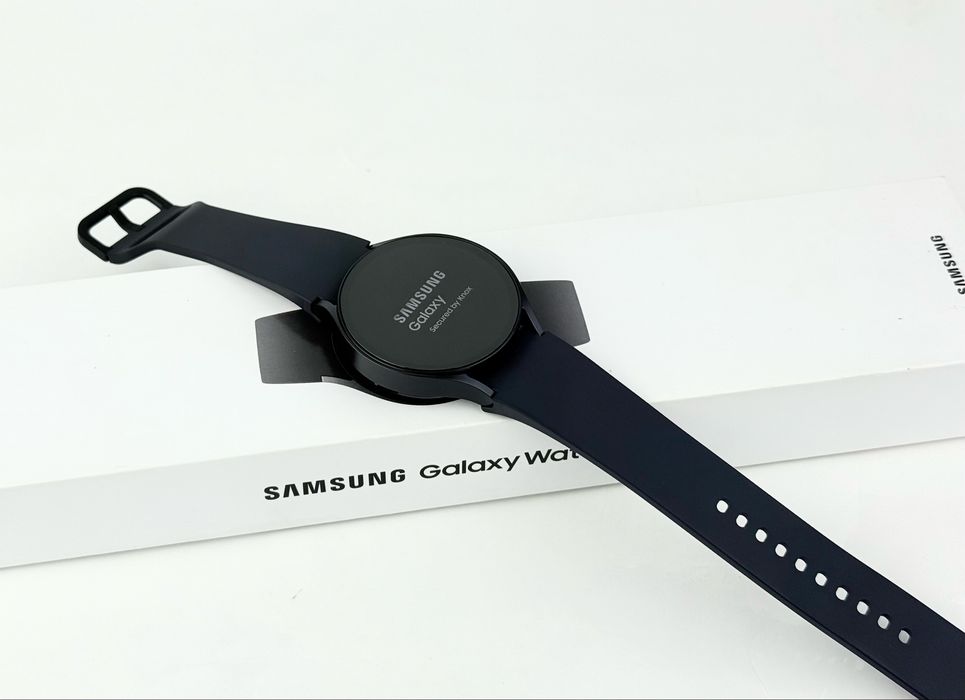 КАТО НОВ! Samsung Galaxy Watch 6 44mm Graphite Гаранция!