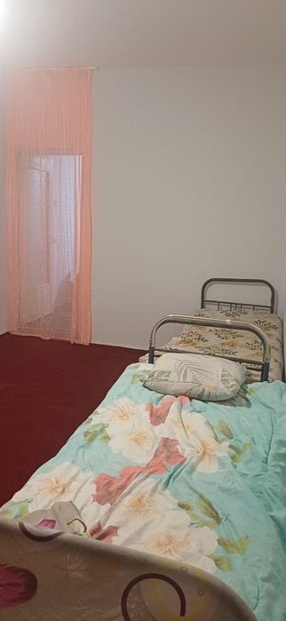 1 xonali kvartira ijaraga beriladi.16 maktab yonidagi domning 3 etaji